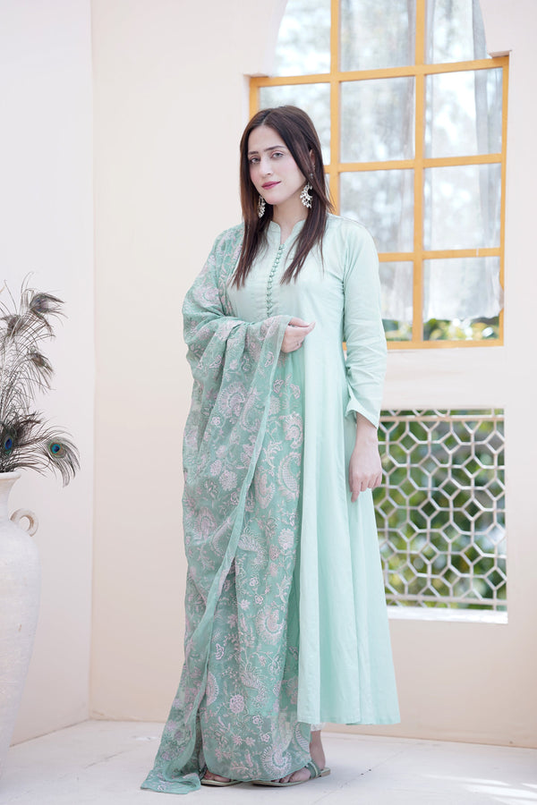 Icy Azure Lawn Attire Un-Stitched